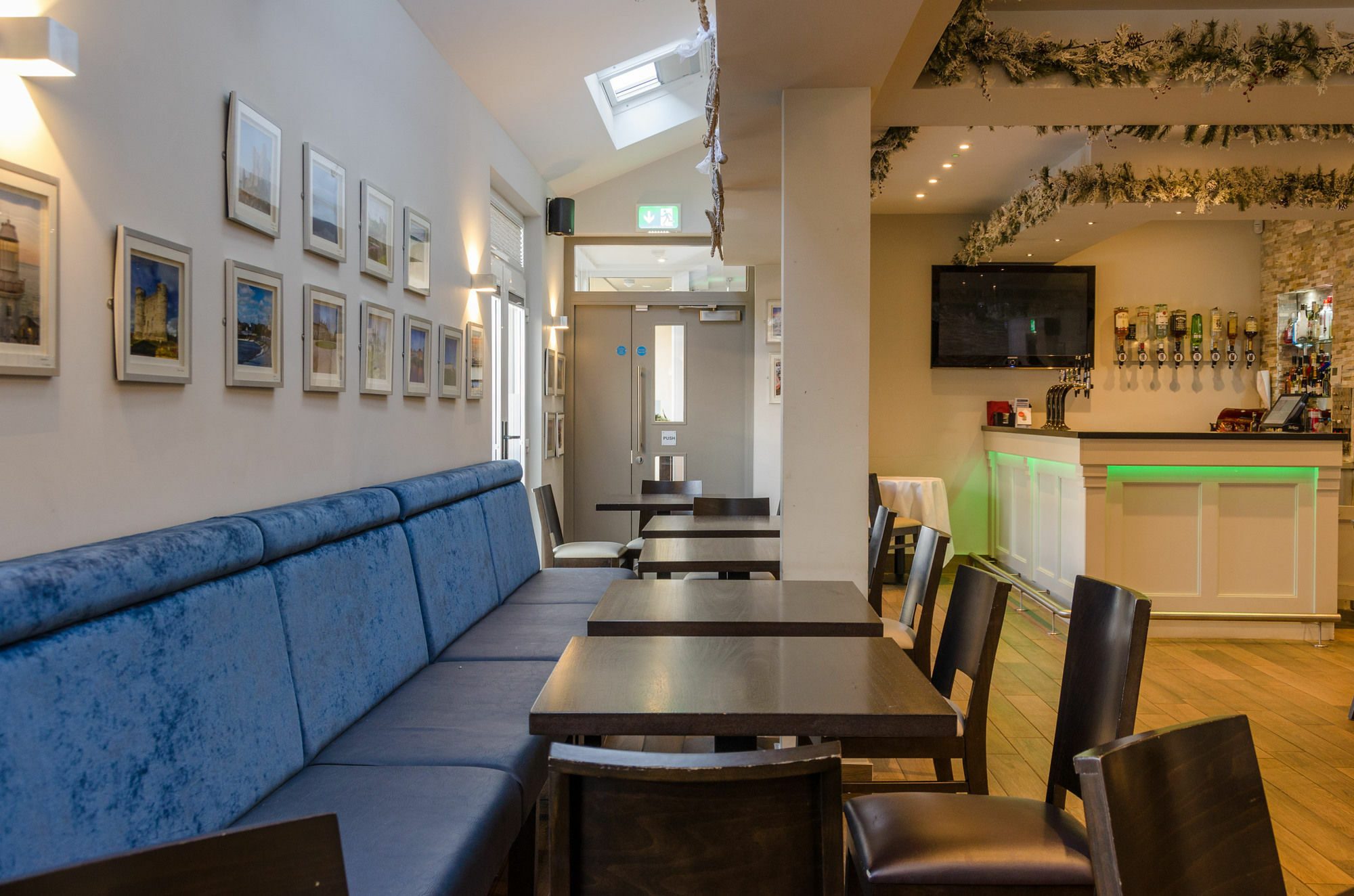 Oyo Parador Lodge Belfast Exterior photo