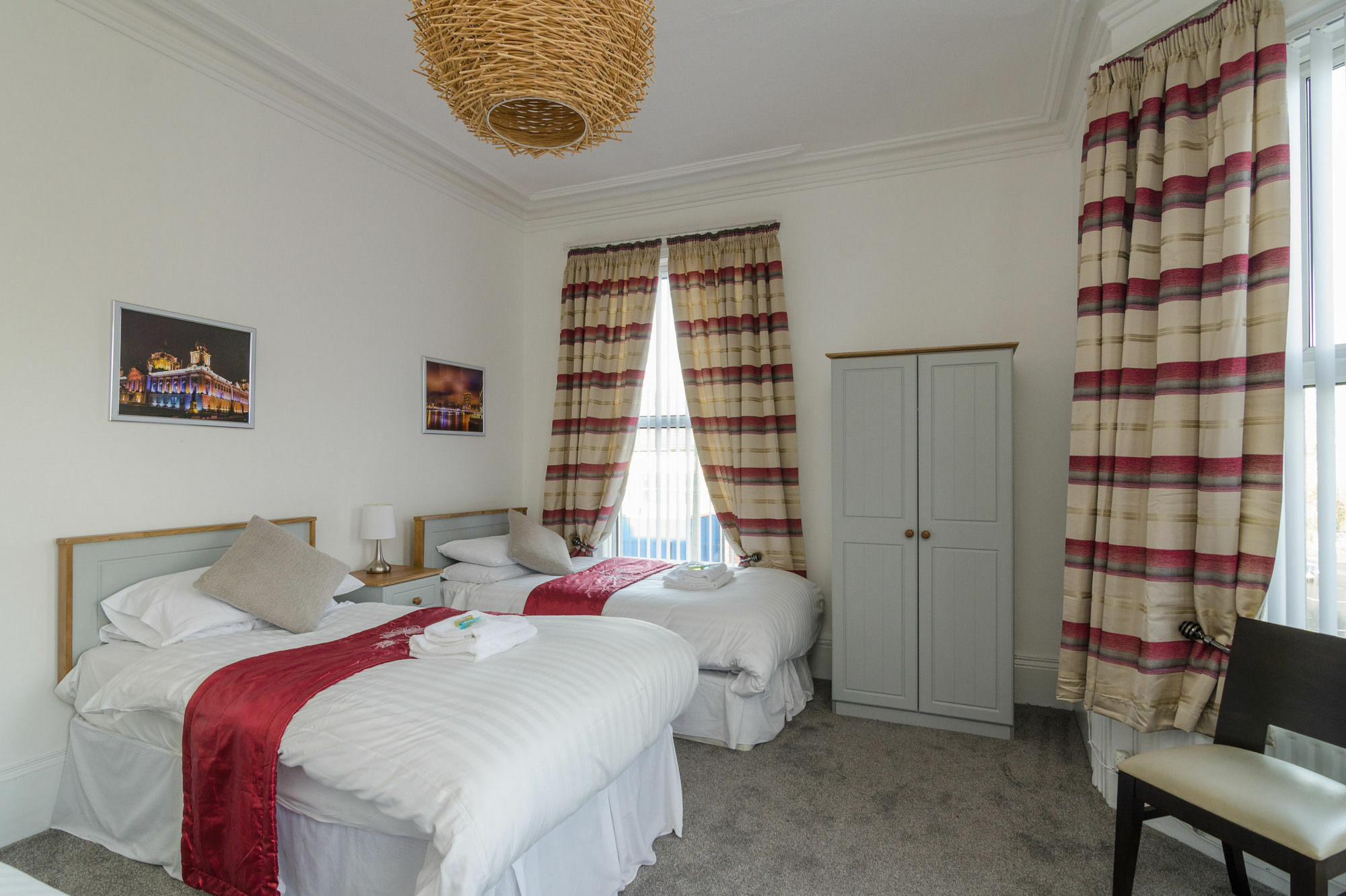 Oyo Parador Lodge Belfast Exterior photo